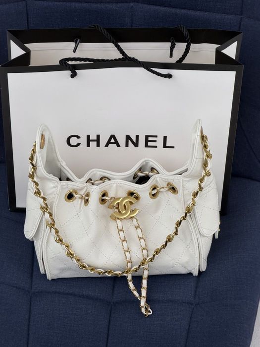Сумка Chanel / сумочка шанель біла молочна