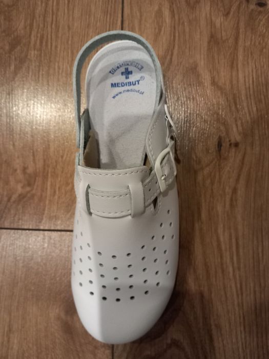 Nowe obuwie medyczne