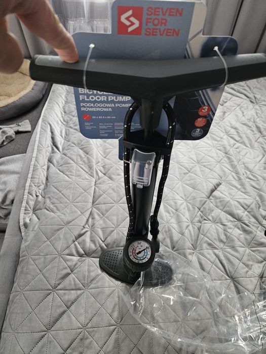 Pompka ze wskaźnikiem