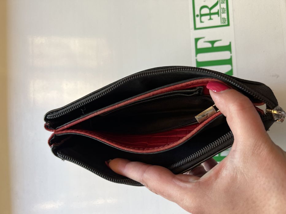 Кожаные кошельки