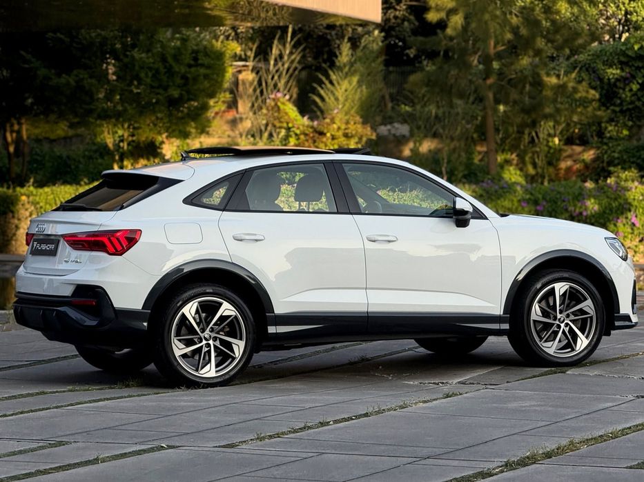Audi Q3 Sportback 45 TFSIe S line S tronic