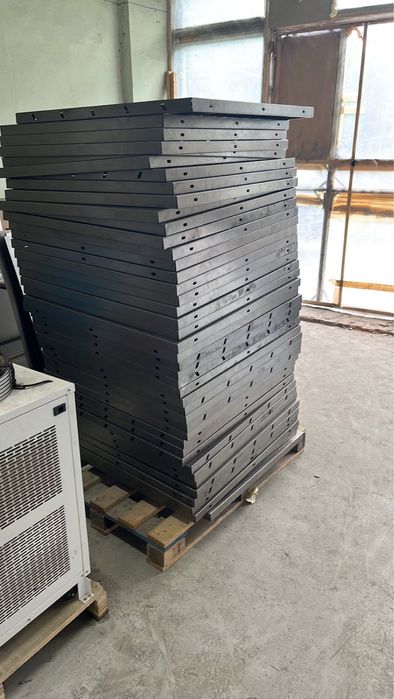 Лазерна різка металу алюмінію гравіювання гнуття