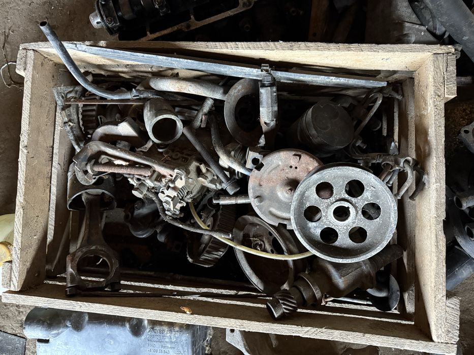 Двигатель разобраный со всем навесным Volkswagen Golf 2 1.6 Diesel