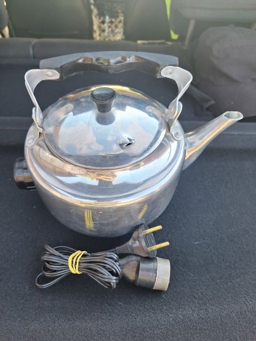 электрочайник. новый.