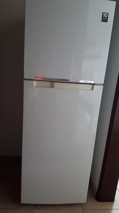 Frigorífico Samsung de 2 portas com congelador