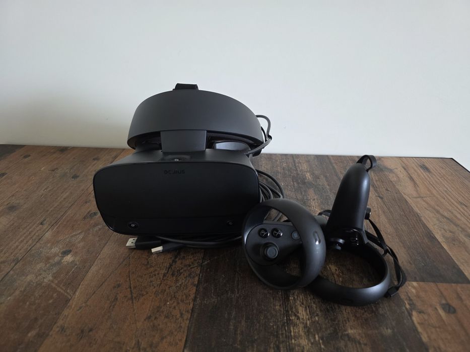 Oculus Rift S com caixa
