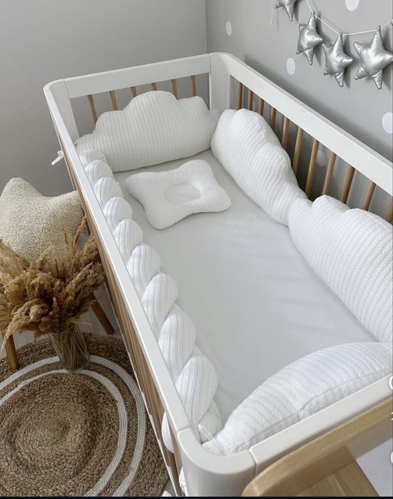 Бортики хмаринки в ліжечко