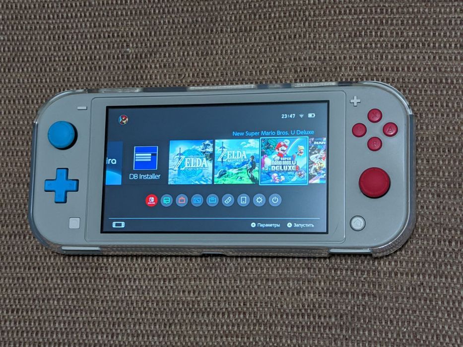 Продам Nintendo Switch Lite Pokemon Edition
