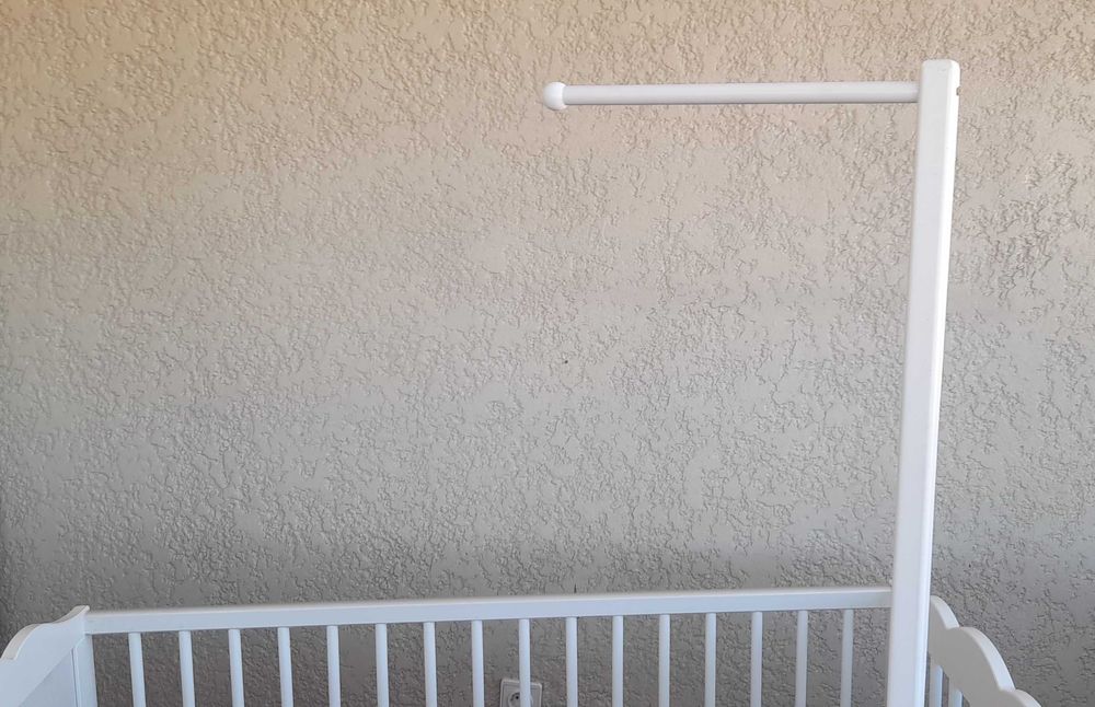 Berço IKEA com colchão viscoelástico MundoBaby incluído