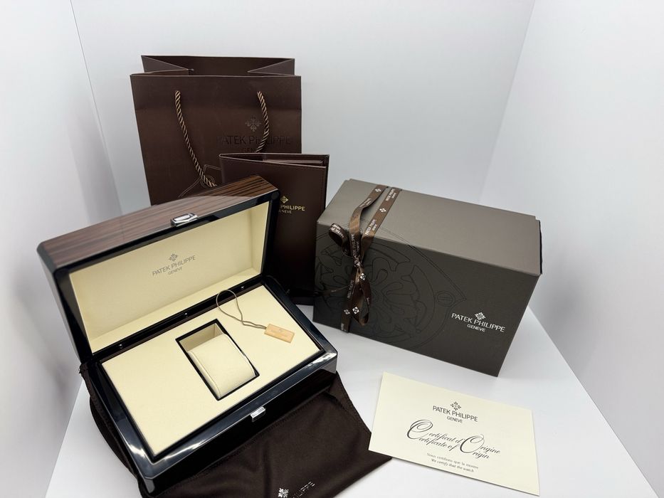 Фирменый коробок для часов Patek Philippe.Патек.