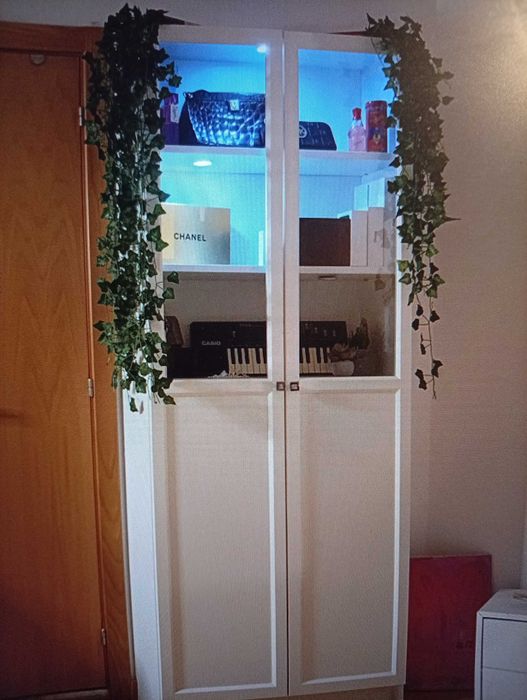 Móvel expositor branco - IKEA