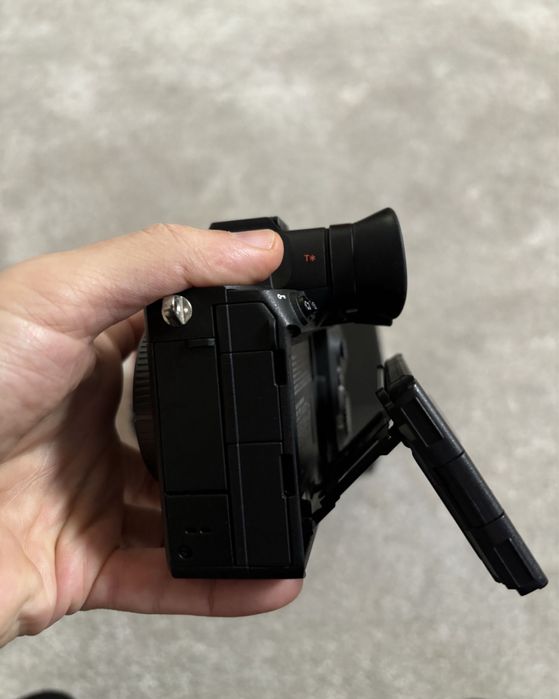 Sony A7 RV corpo impecavel com caixa e acessorios