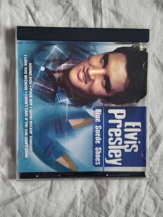 Elvis Presley - Blue Suede Shoes .