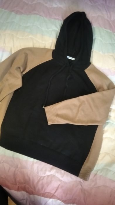 Жіночий одяг      .