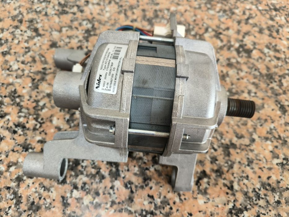 Whirlpool FWG71283W 7Kg 1200RPM