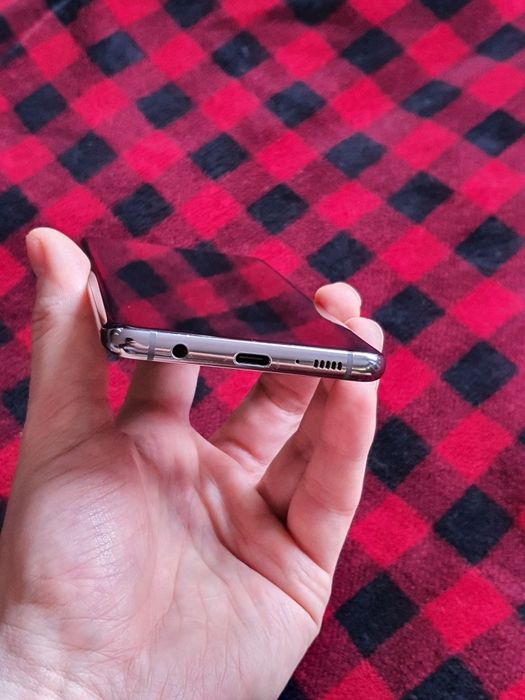 Samsung Galaxy S10+ 8/512GB Ceramic black Wada matrycy