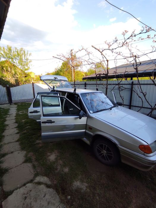 Продам ваз 2114 .
