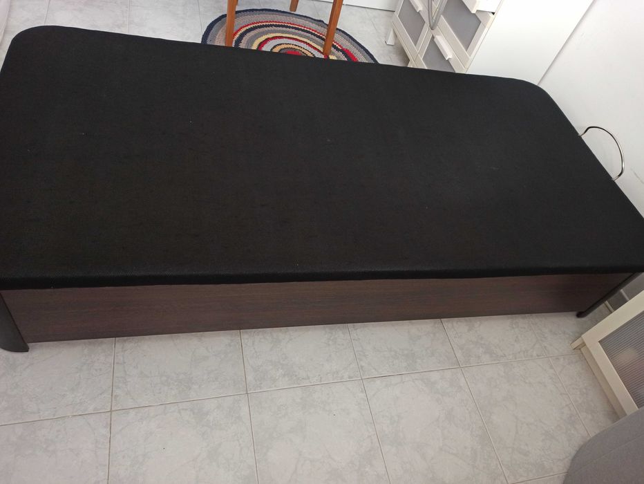 Cama solteiro como novo