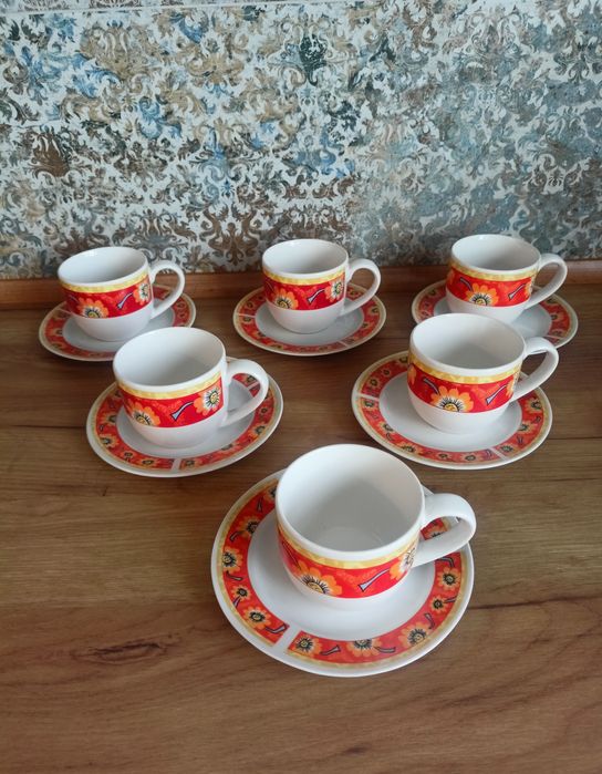 Filiżanki + talerzyk 6 szt