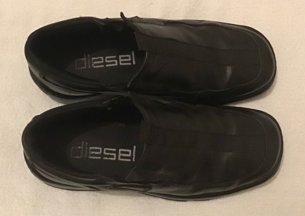 Sapatos marca Diesel