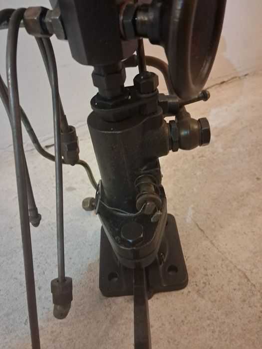 Máquina de testar e calibrar lnjectores lijeiros e pesados