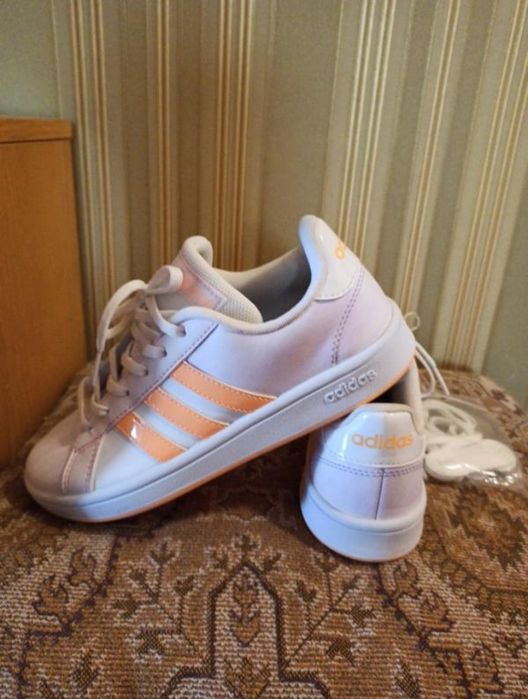 Кастомні кросівки Adidas снікерси grand court alpha,розмір37/устілка 2