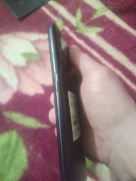 Телефон Redmi 10C.