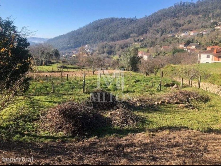 Terreno de construção, para venda, em Ponte de Lima