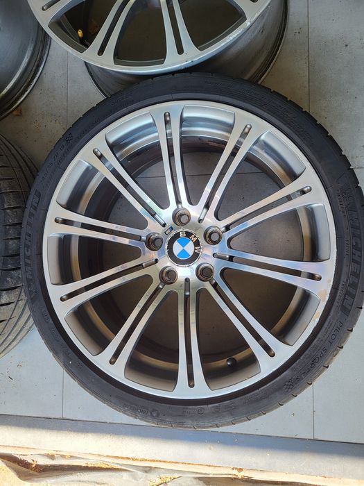 Felgi 19 cali BMW m3 e92 e93 e90 m3 e46 f10 f11