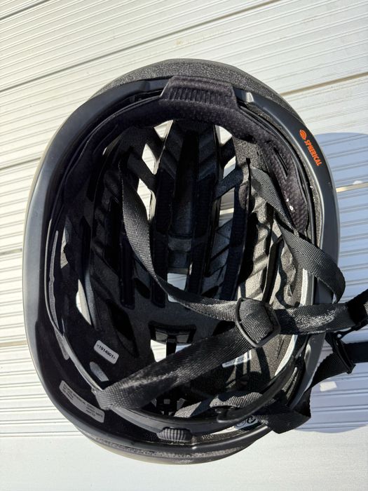 Capacete Ciclismo Giro, modelo Topo de Gama