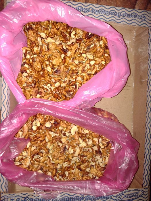 Горіхи чищений грецький