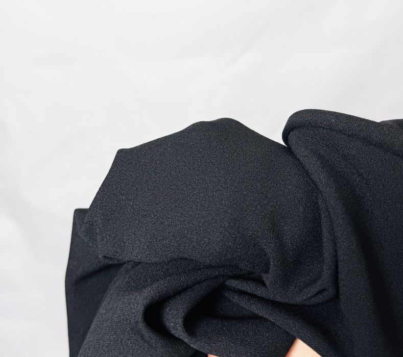 Czarna sukienka z szerokim dekoltem S 36