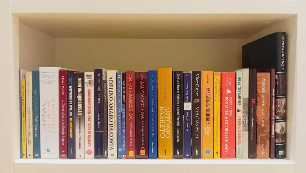 Livros em Inglês / Francês / Espanhol