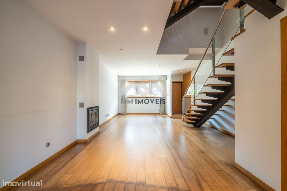 Moradia T4 | Jardim | Garagem | Amial | Porto