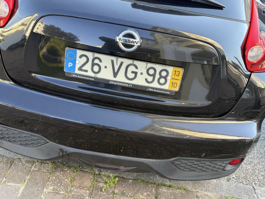 Nissan Juke  - preto - bom estado