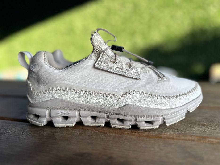 Кросівки ON CLOUDAWAY Undyed-White/ Glacier