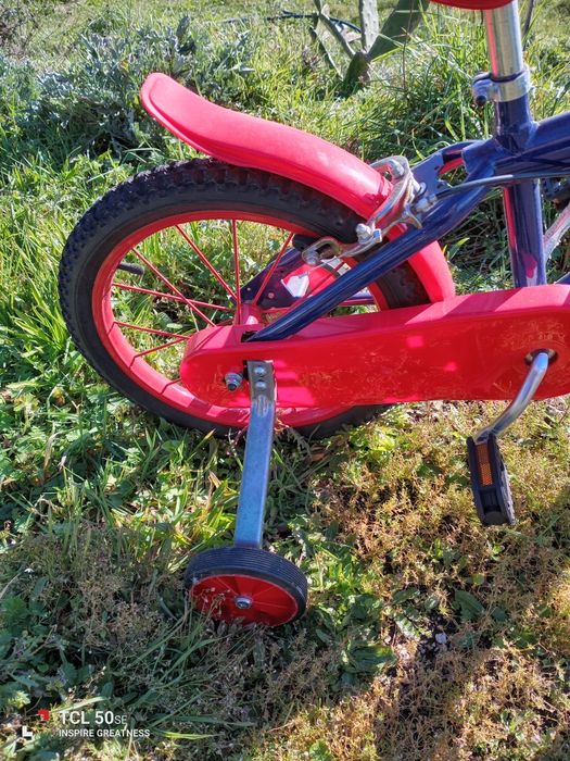 Bicicleta de criança roda 16 em bom estado.