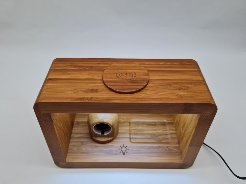 Ładowarka Indukcyjna lampka 4w1 do iPhone Apple Watch AirPods