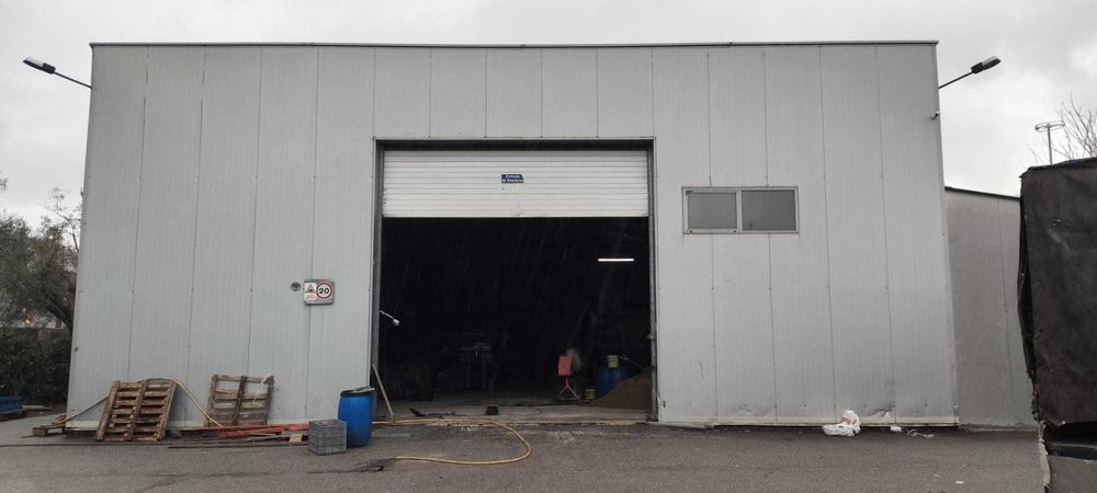 Armazém para alugar Em