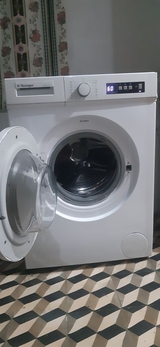 Máquina de lavar roupa empecabel