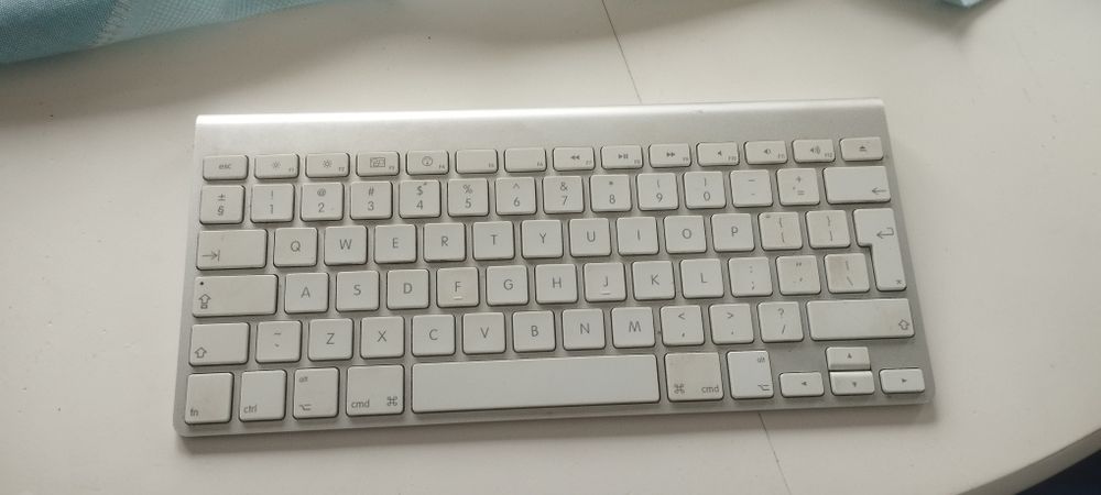 Klawiatura Apple Wireless Keyboard model A1314