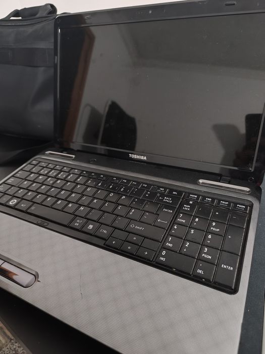 Portátil Toshiba Satellite l755