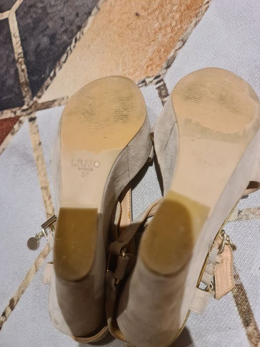 Buty koturny Liu Jo r. 37 Kolekcja 2023