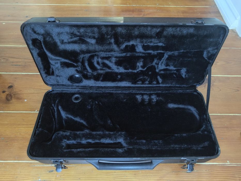 Caixa transportadora para trompete Maxtone