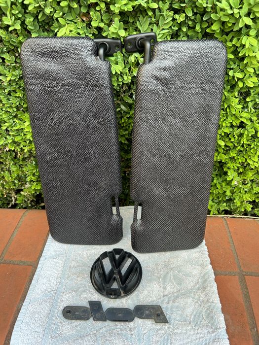 Daszek znaczek napis genesis vw 86c