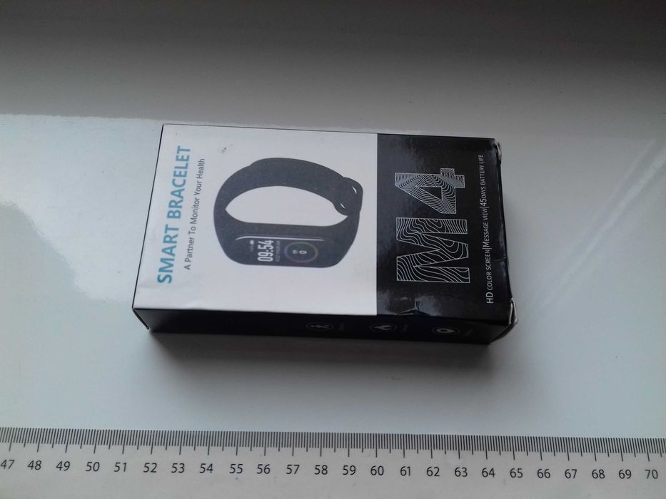 Smart Bracelet M4, Opaska z kolorowym LCD, z wyglądu podobna do MiBand, Tętno, Ciśnienie, itp