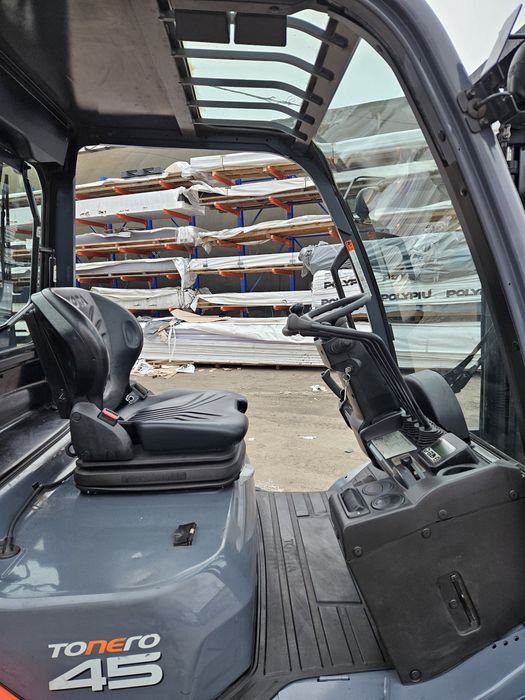 Навантажувач вилковий Toyota 4 тонни. Вилочный погрузчик Тойота 4 т