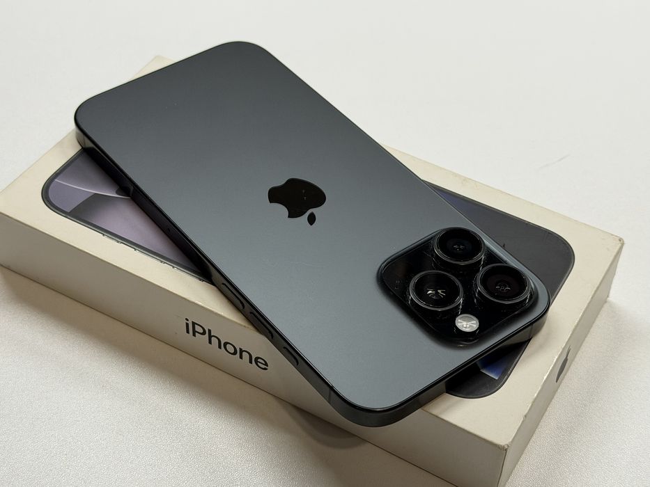 Apple iPhone 16 Pro Max 256 GB Czarny | Stan BDB | Bateria 90% | 100% Sprawny | Komplet | Bez Blokad | Oryginał