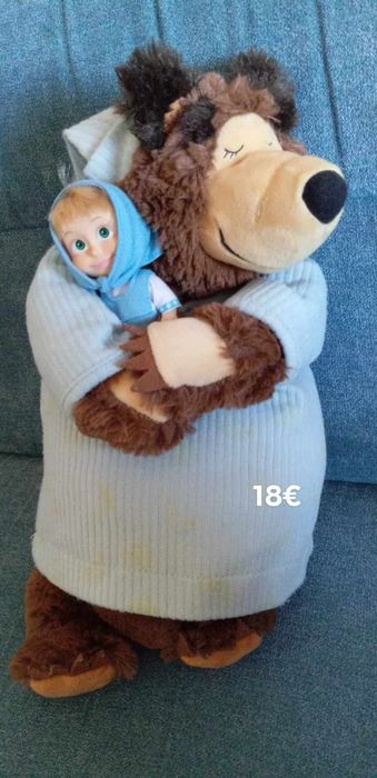 Várias Masha e o urso...
