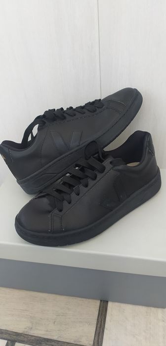 Оригінальні кросівки "Veja", р.36
